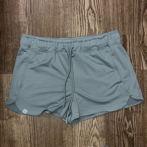 NWT- Barefoot Dreams Shorts Small - Picture 1 of 3